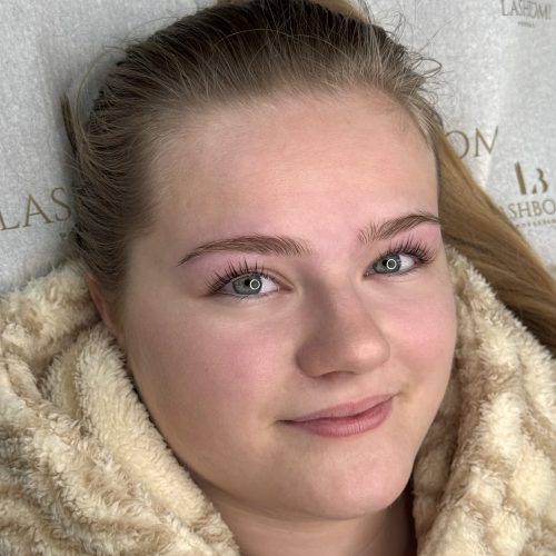 Facetune_05-01-2026-22-19-46